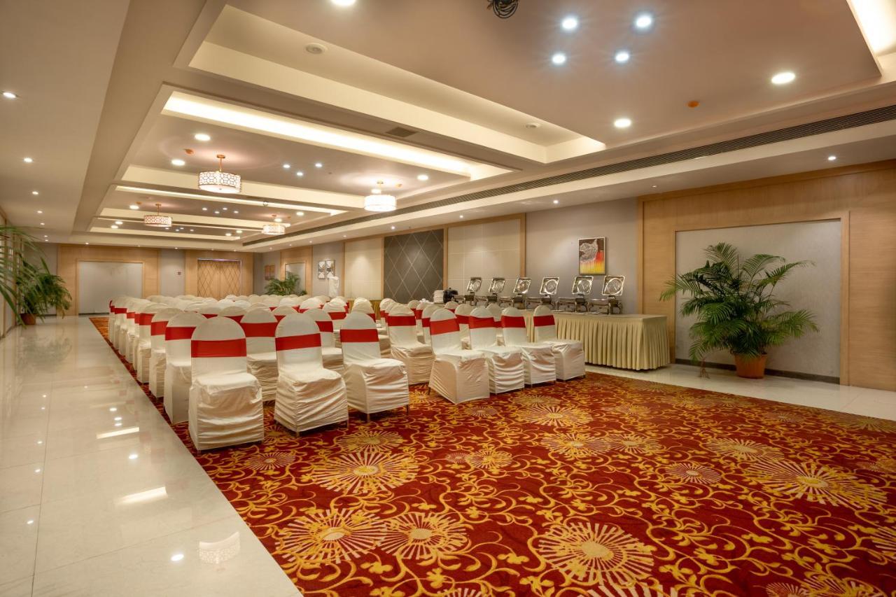 Pālghar Freesia By Express Inn מראה חיצוני תמונה